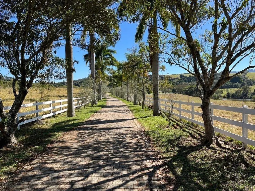 Fazenda à venda de 300.000 ha em Bragança Paulista, SP, Brasil