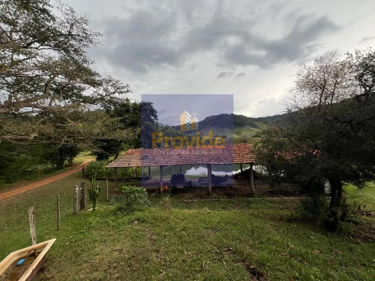 Sítio à venda de 13 ha em Bofete, SP, Brasil