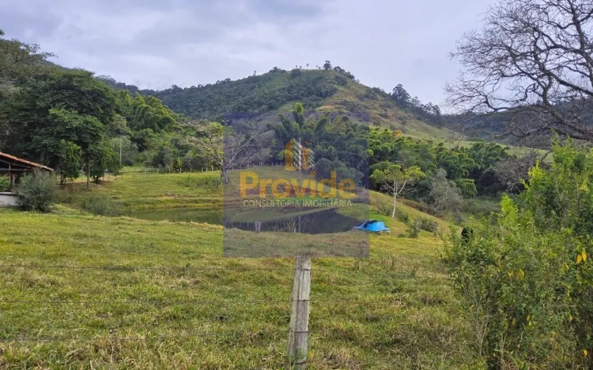 Sítio à venda de 13 ha em Bofete, SP, Brasil