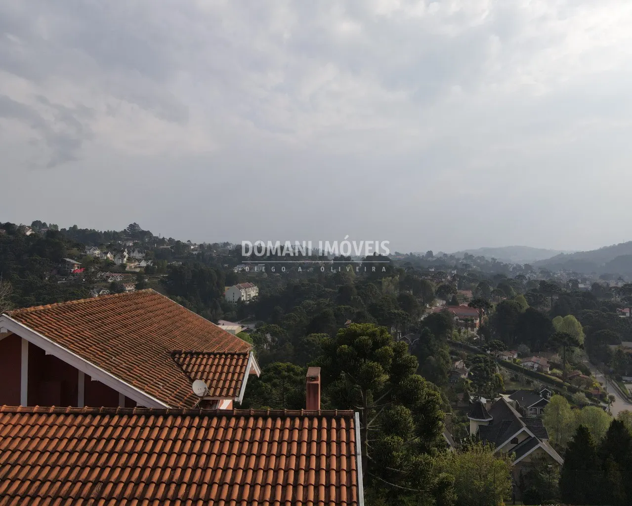 Casa à venda de 1.470 m² em Campos do Jordão, SP, Brasil