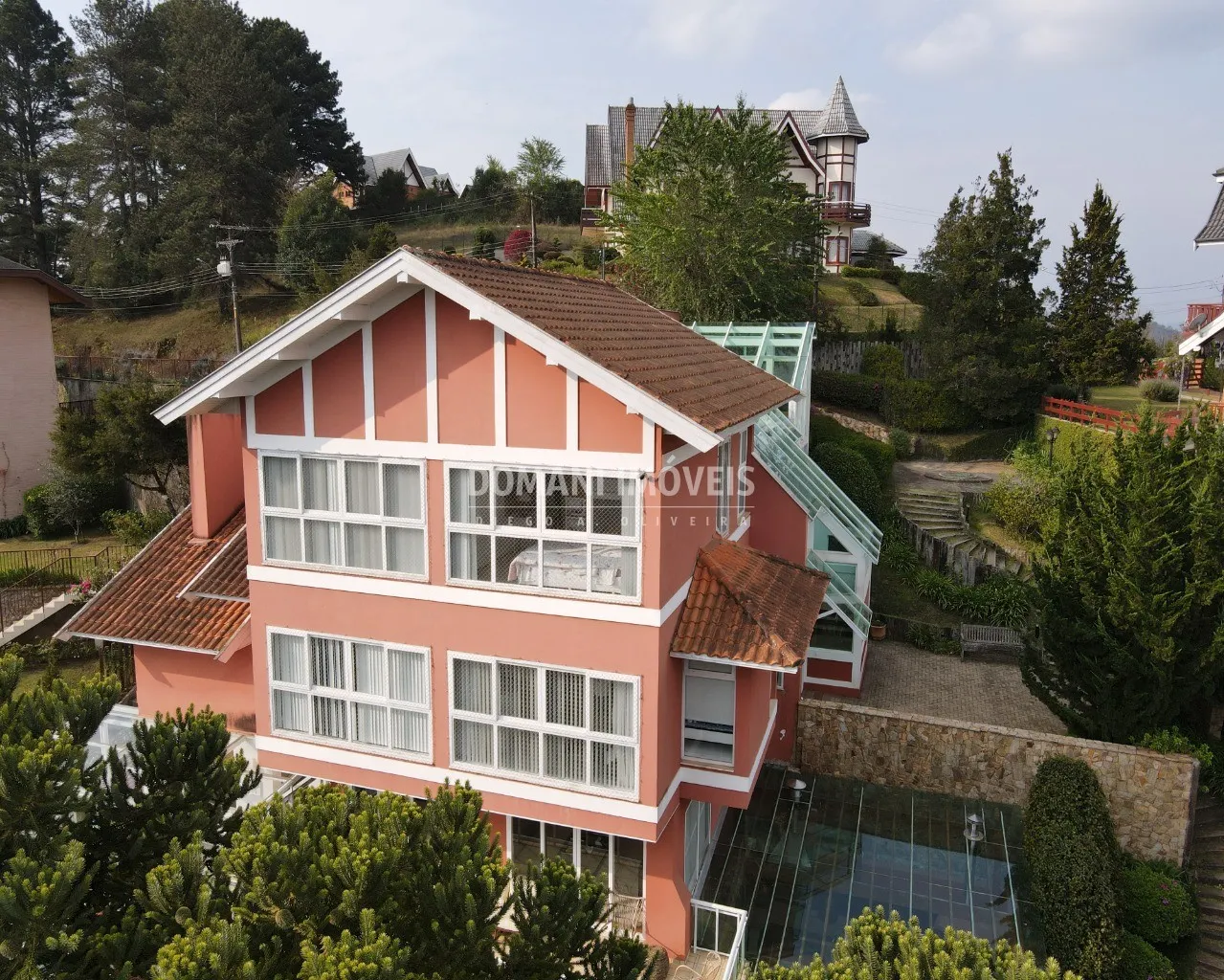 Casa à venda de 1.470 m² em Campos do Jordão, SP, Brasil