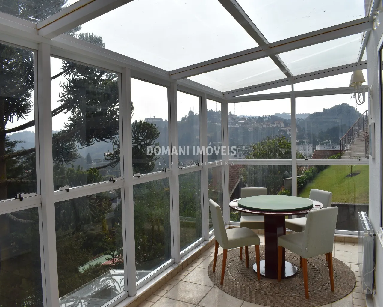Casa à venda de 1.470 m² em Campos do Jordão, SP, Brasil