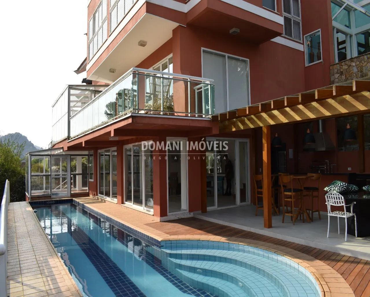 Casa à venda de 1.470 m² em Campos do Jordão, SP, Brasil