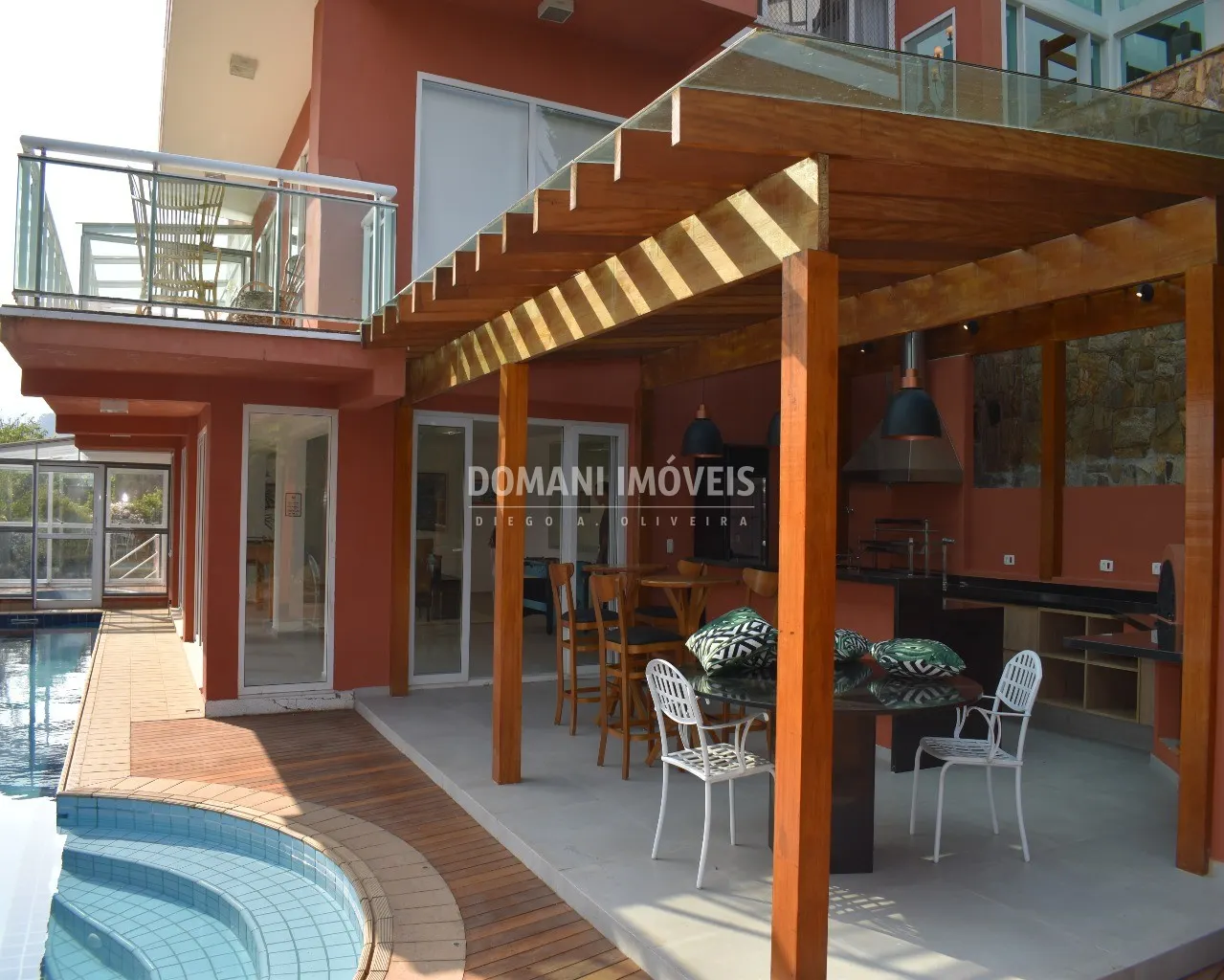 Casa à venda de 1.470 m² em Campos do Jordão, SP, Brasil