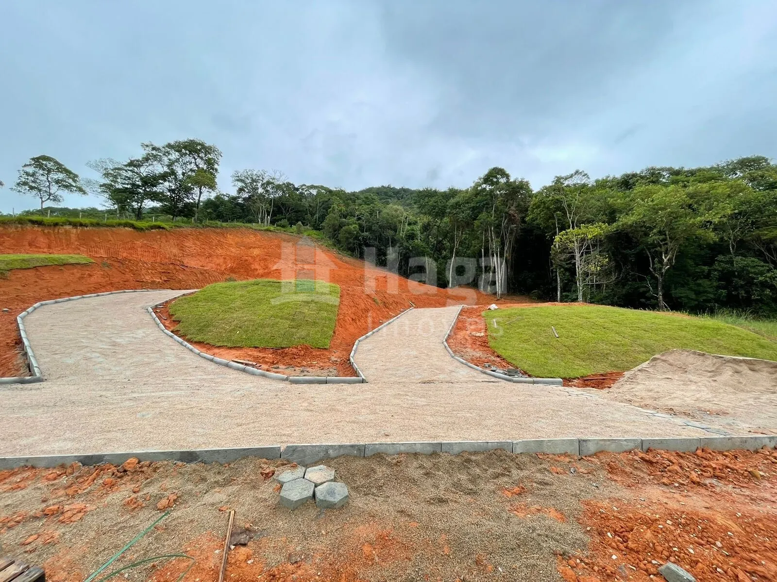 Terreno à venda de 9.000 m² em Tijucas, SC, Brasil