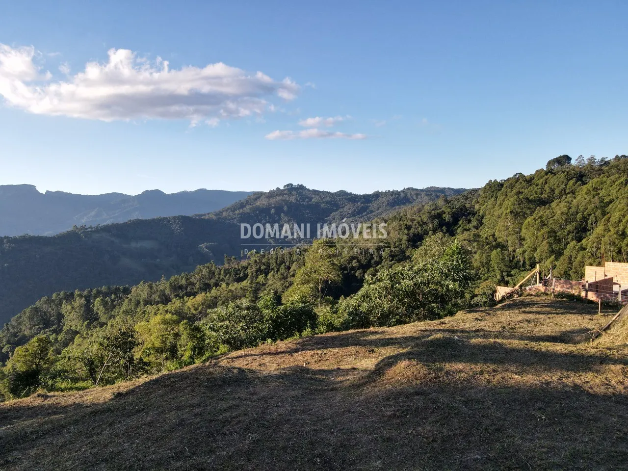 Terreno à venda de 2.990 m² em Campos do Jordão, SP, Brasil