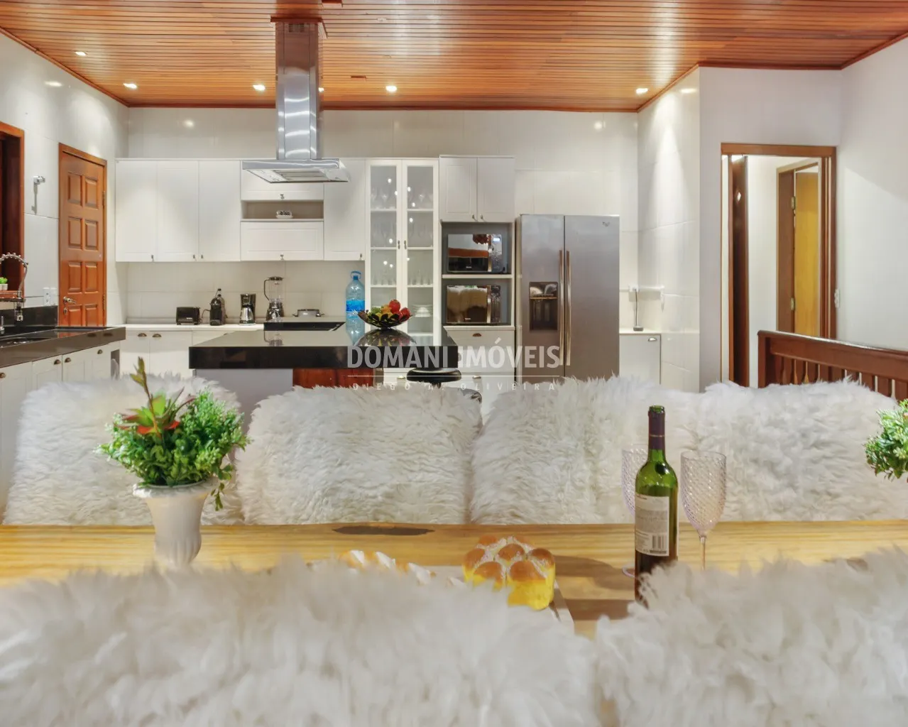 Casa à venda de 5.950 m² em Campos do Jordão, SP, Brasil