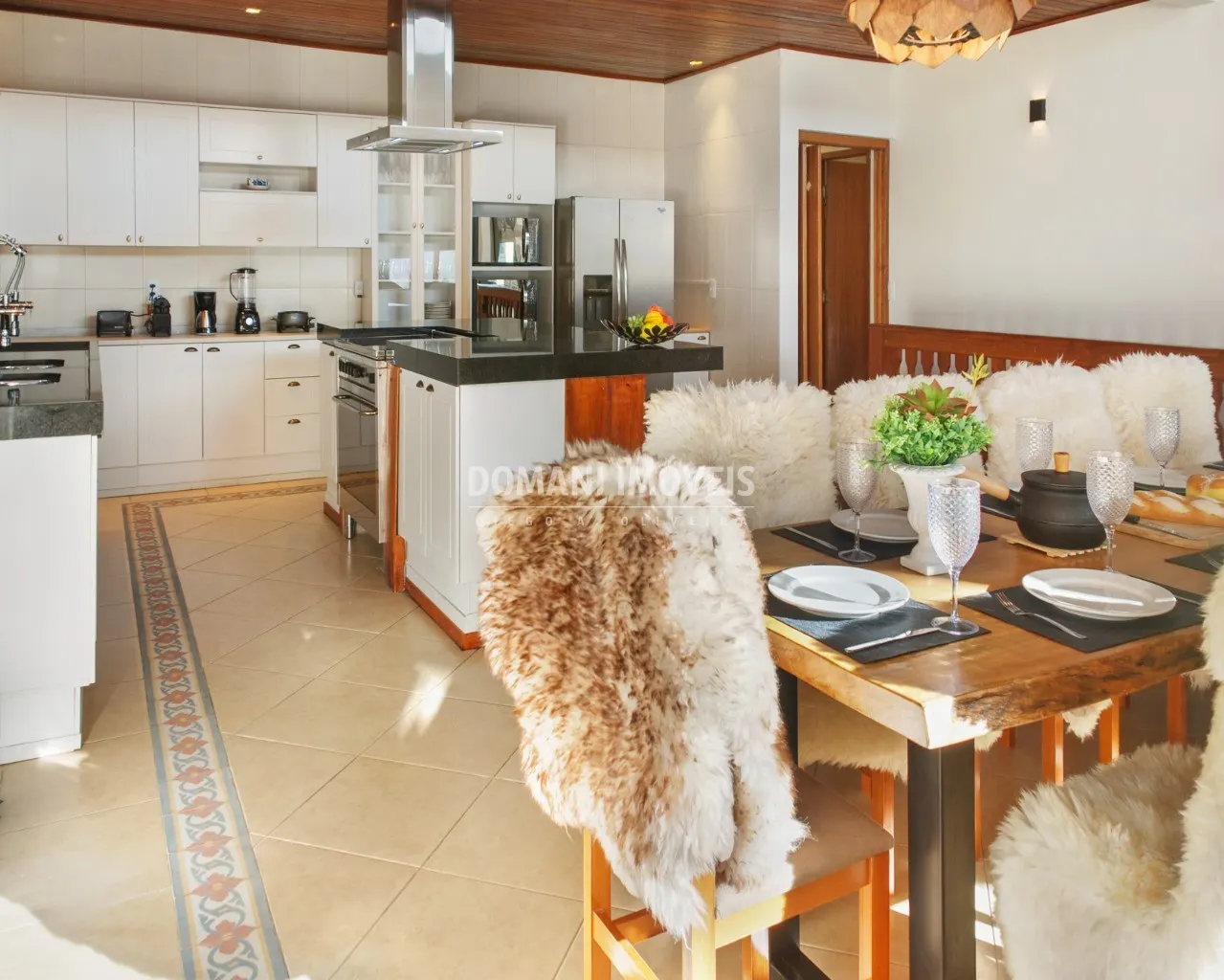 Casa à venda de 5.950 m² em Campos do Jordão, SP, Brasil
