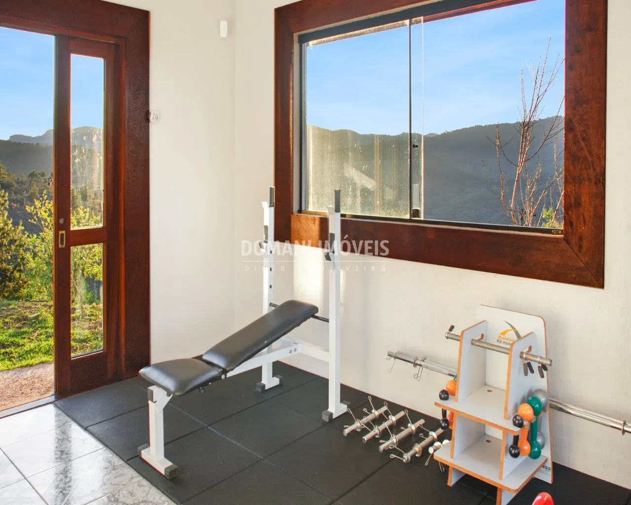 Casa à venda de 5.950 m² em Campos do Jordão, SP, Brasil