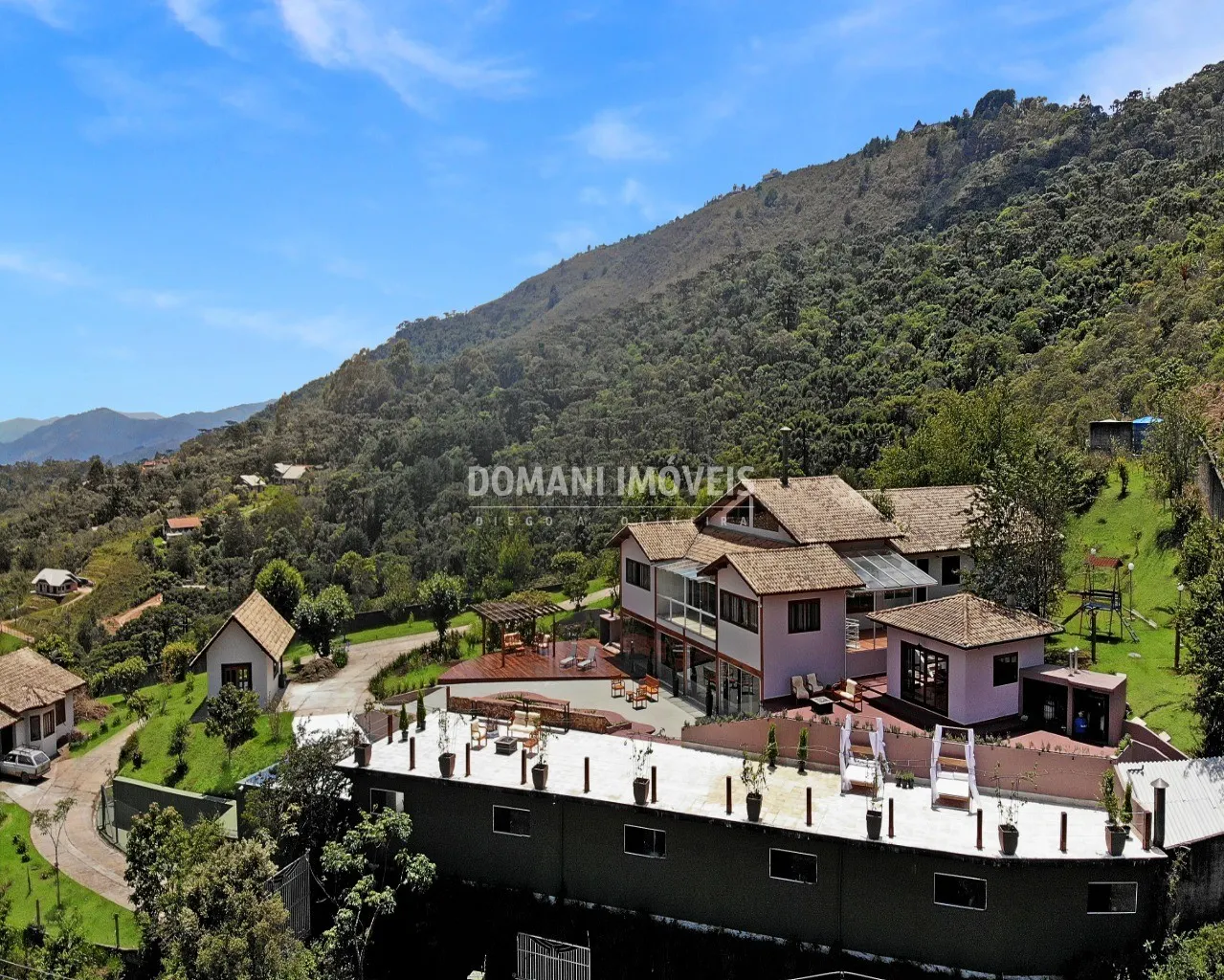 Casa à venda de 5.950 m² em Campos do Jordão, SP, Brasil