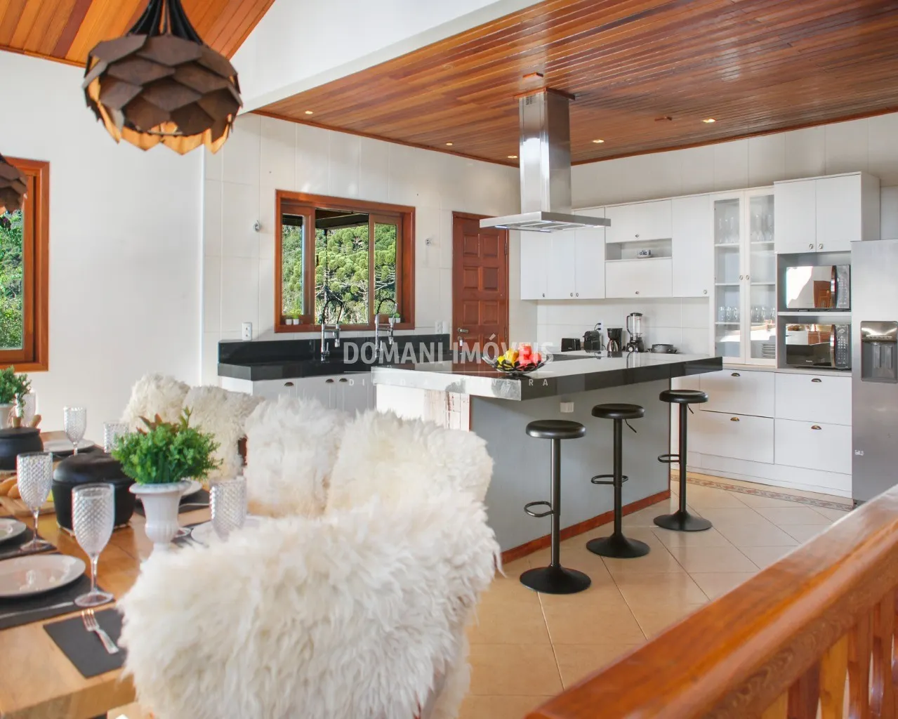 Casa à venda de 5.950 m² em Campos do Jordão, SP, Brasil