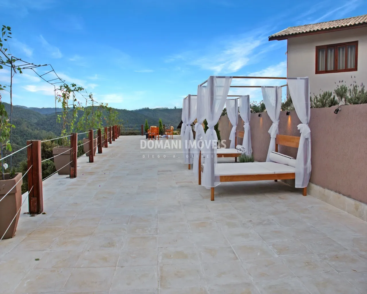 Casa à venda de 5.950 m² em Campos do Jordão, SP, Brasil