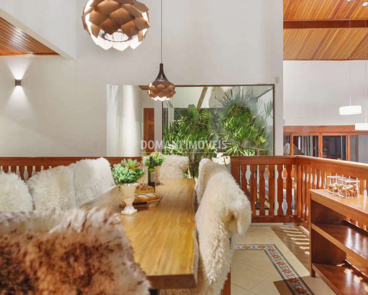 Casa à venda de 5.950 m² em Campos do Jordão, SP, Brasil