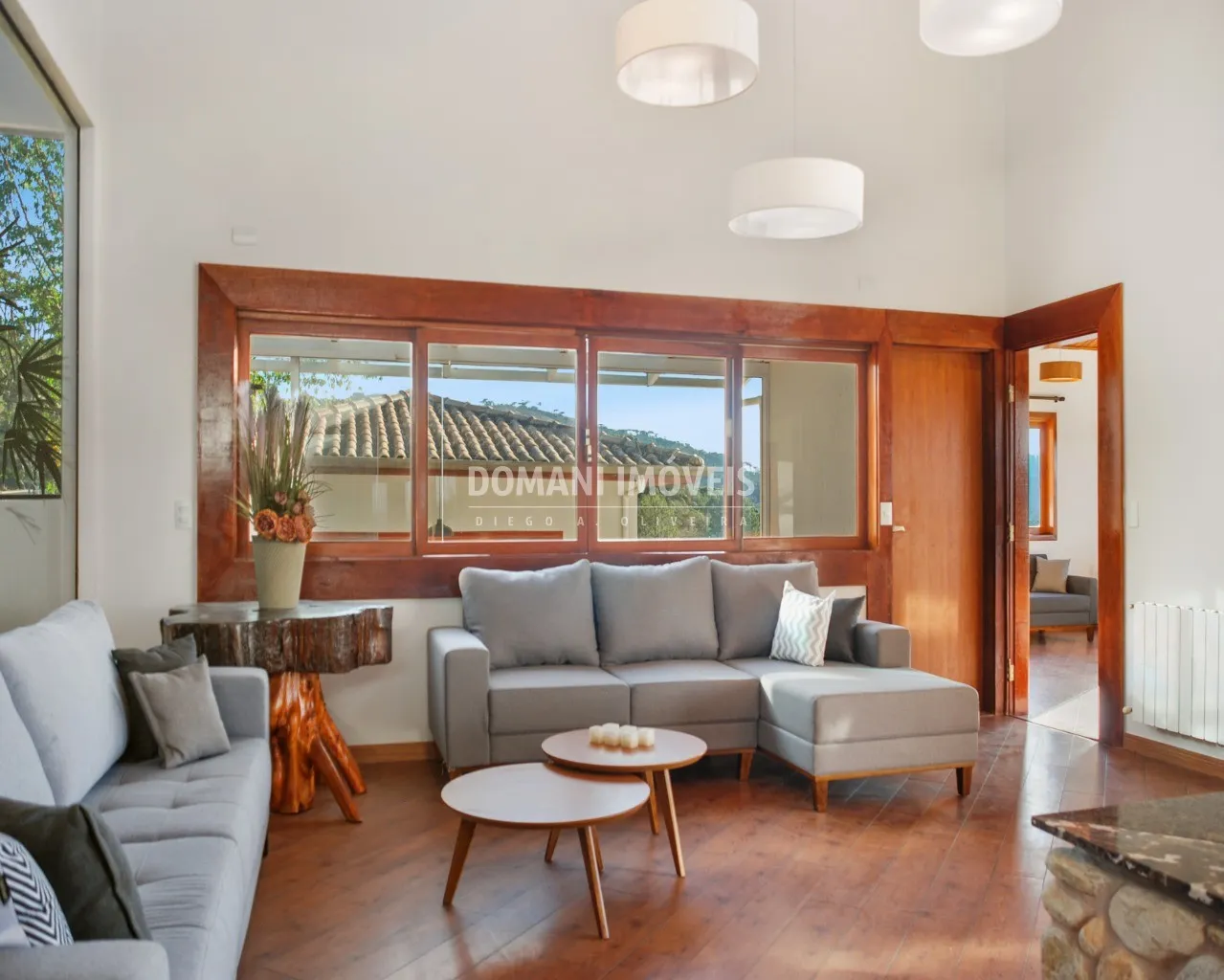 Casa à venda de 5.950 m² em Campos do Jordão, SP, Brasil