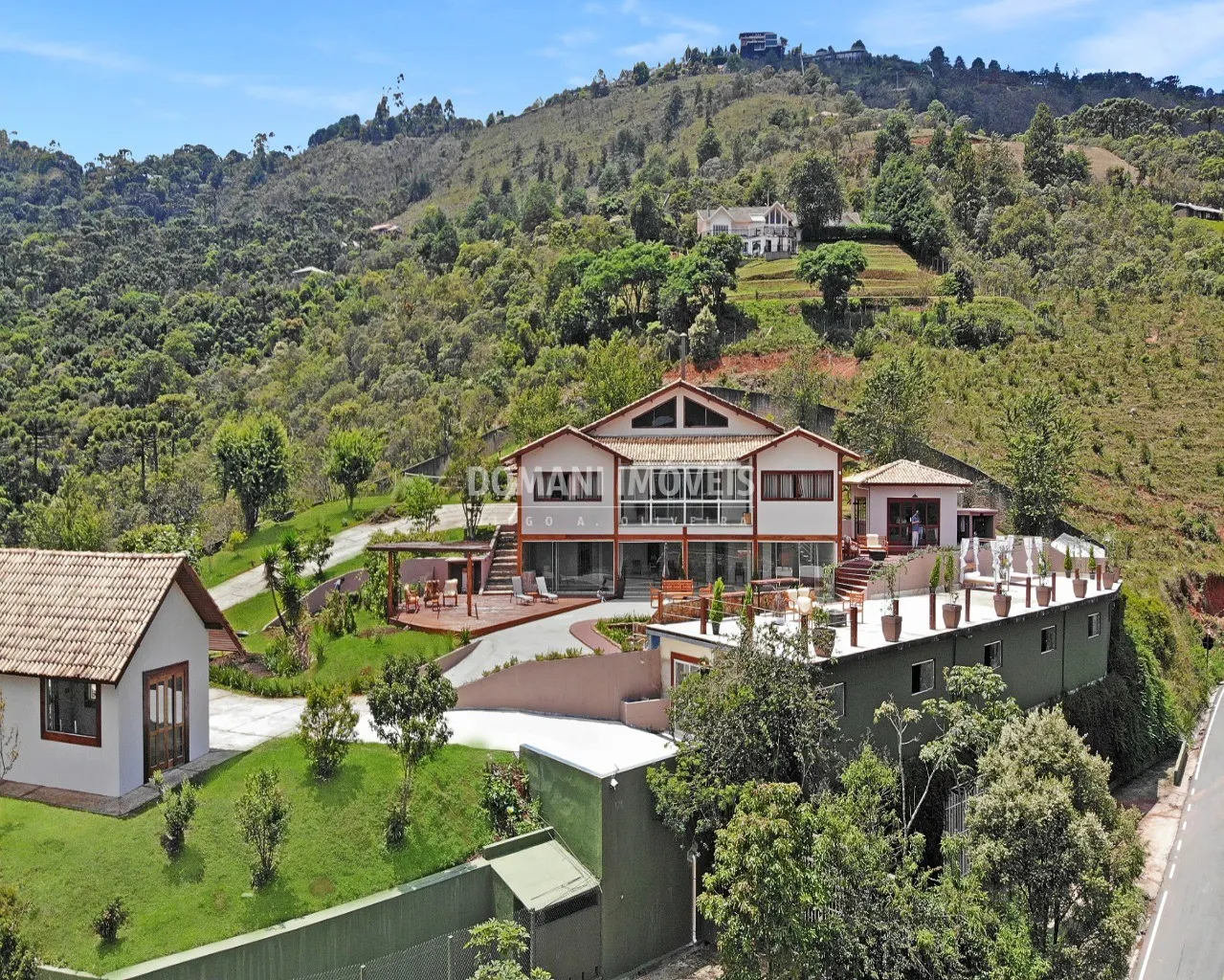 Casa à venda de 5.950 m² em Campos do Jordão, SP, Brasil