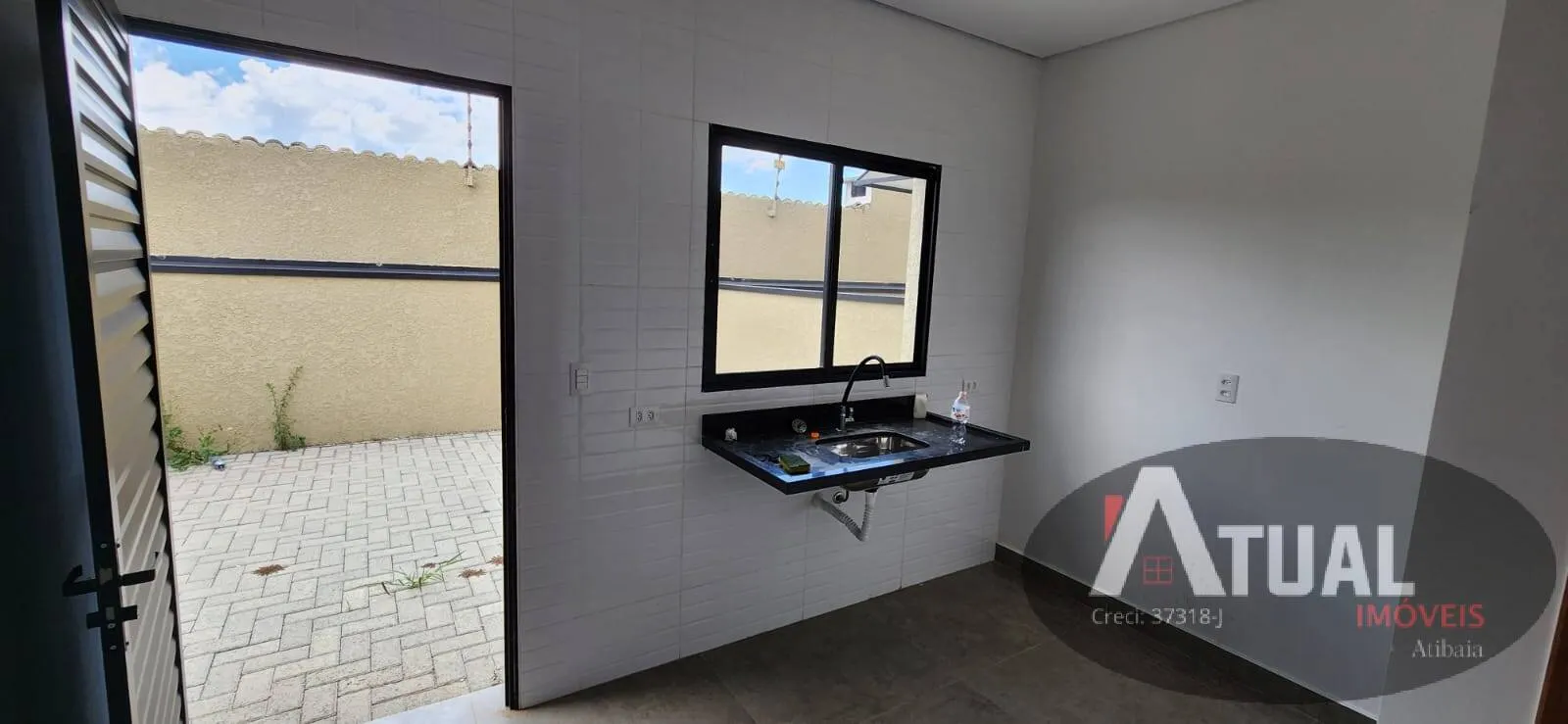 Comercial para Alugar de 50 m² em Atibaia, SP, Brasil