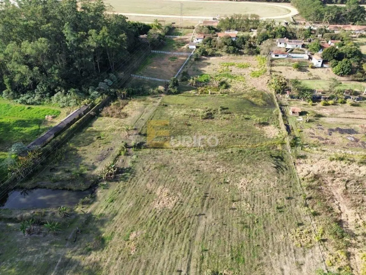 Sítio à venda de 4 ha em Atibaia, SP, Brasil