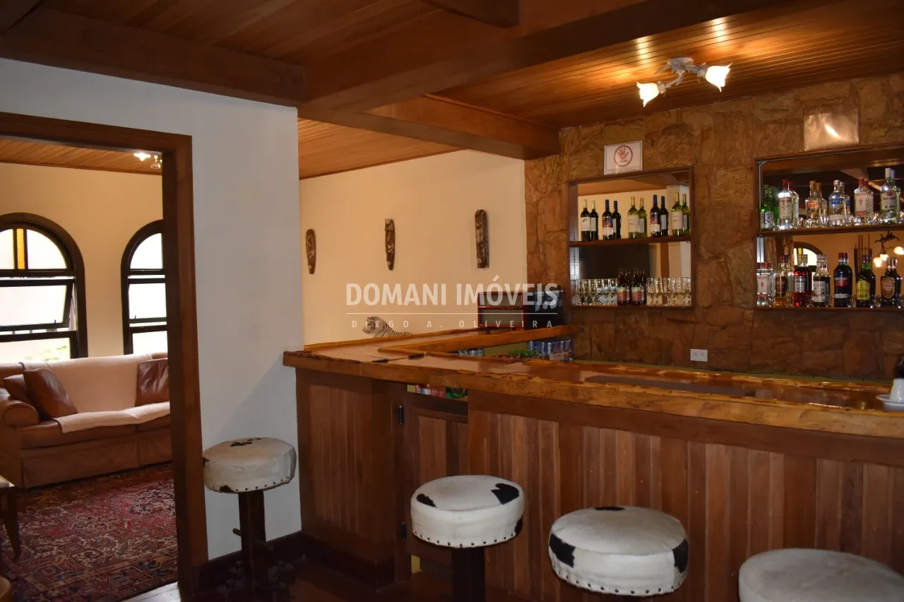 Comercial à venda de 850 m² em Campos do Jordão, SP, Brasil