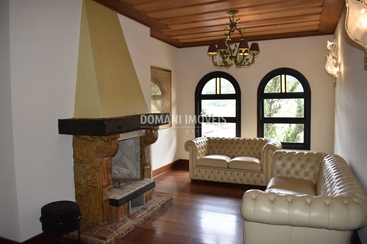 Comercial à venda de 850 m² em Campos do Jordão, SP, Brasil
