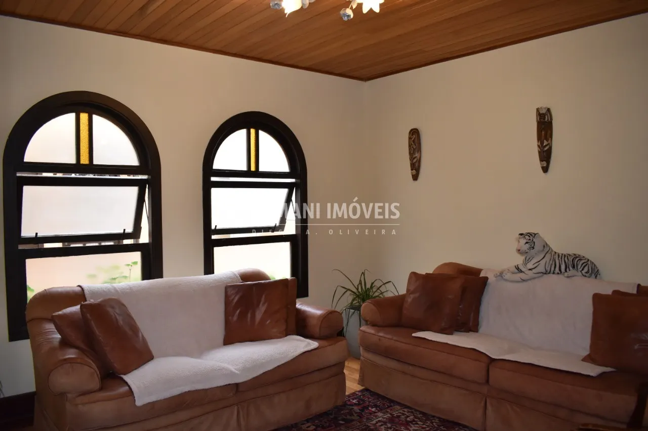 Comercial à venda de 850 m² em Campos do Jordão, SP, Brasil