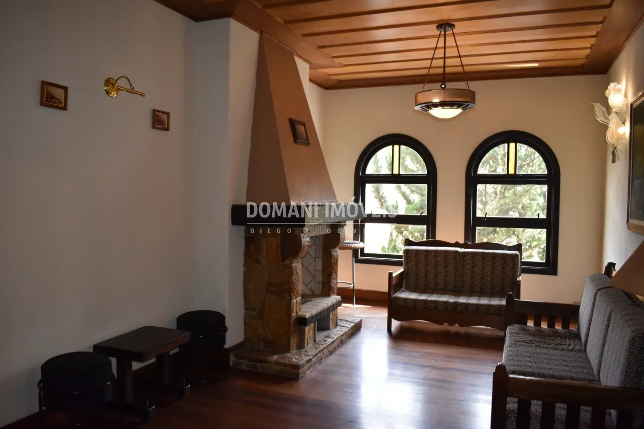Comercial à venda de 850 m² em Campos do Jordão, SP, Brasil