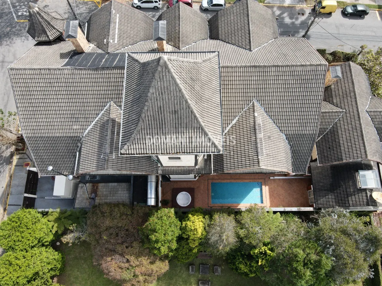 Comercial à venda de 850 m² em Campos do Jordão, SP, Brasil