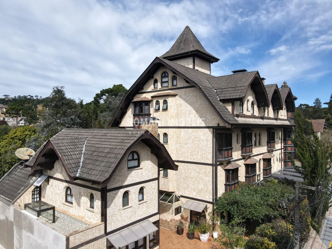 Comercial à venda de 850 m² em Campos do Jordão, SP, Brasil