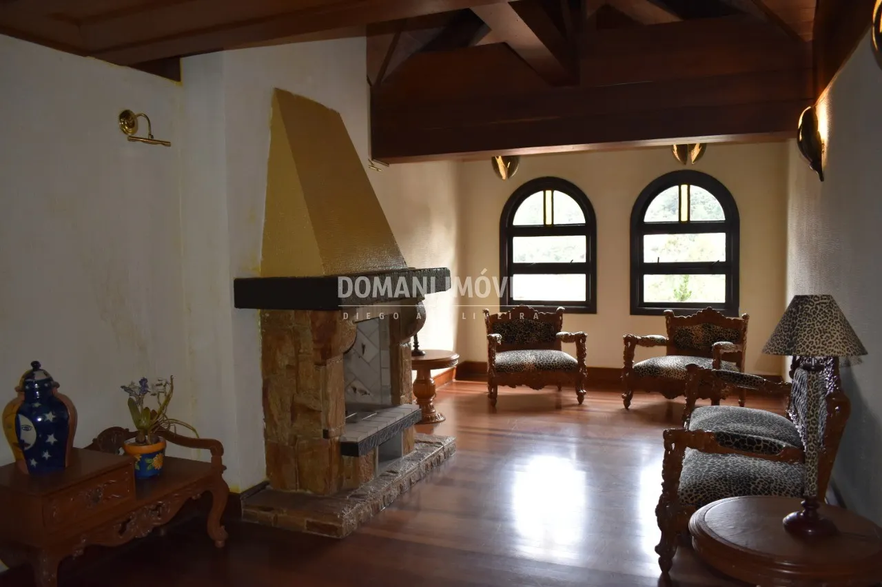 Comercial à venda de 850 m² em Campos do Jordão, SP, Brasil