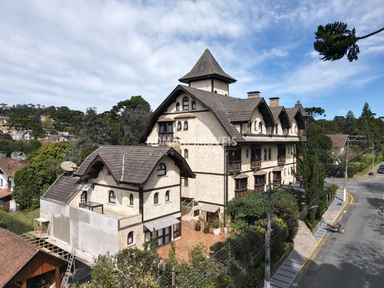 Comercial à venda de 850 m² em Campos do Jordão, SP, Brasil