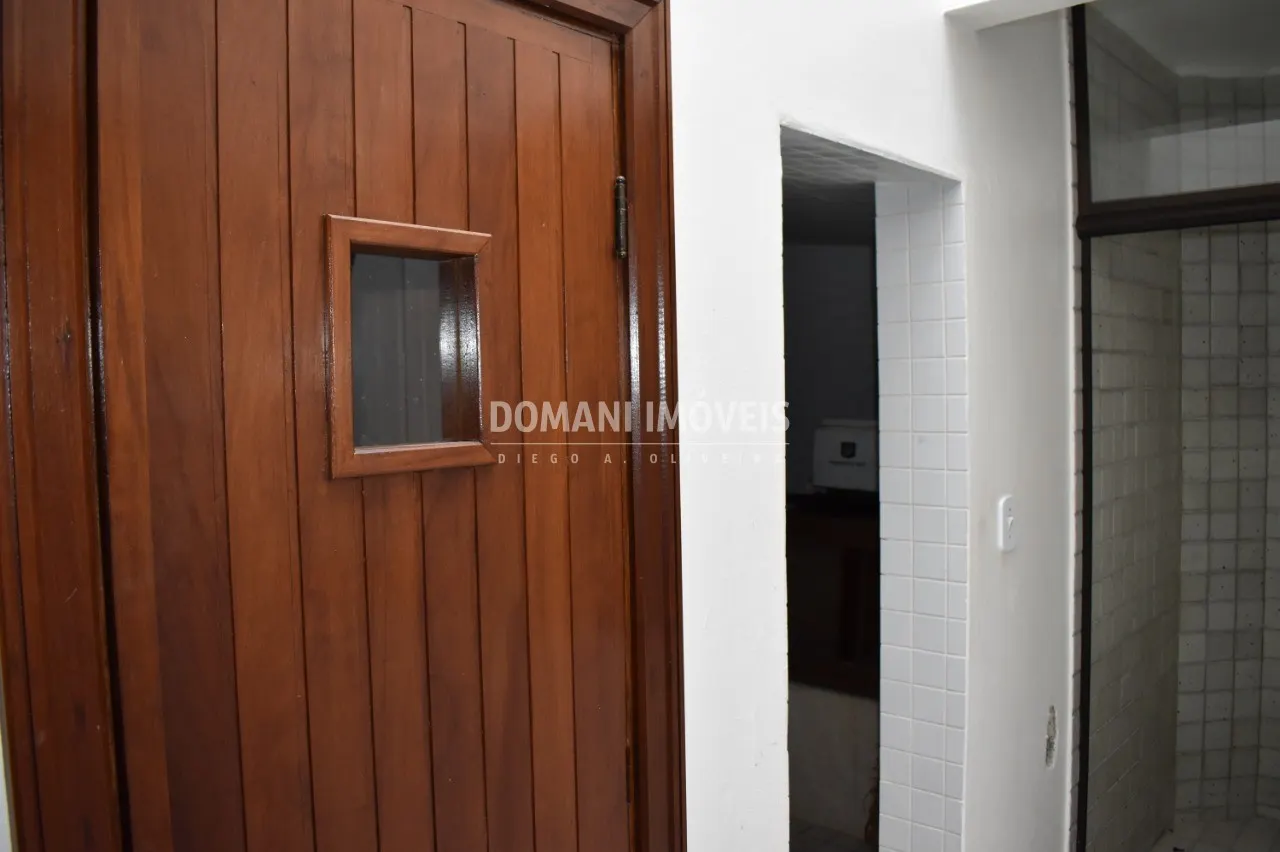Comercial à venda de 850 m² em Campos do Jordão, SP, Brasil