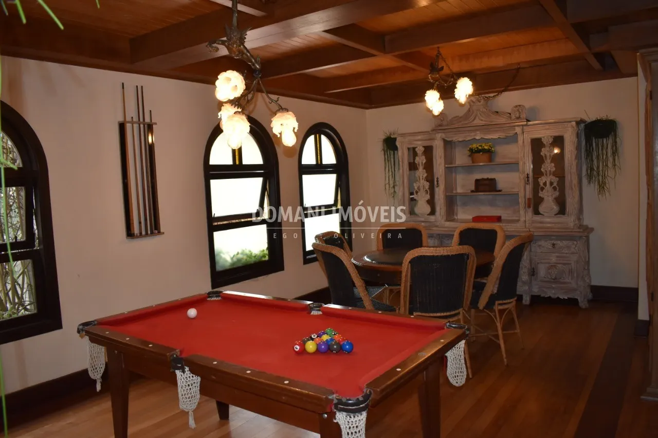 Comercial à venda de 850 m² em Campos do Jordão, SP, Brasil