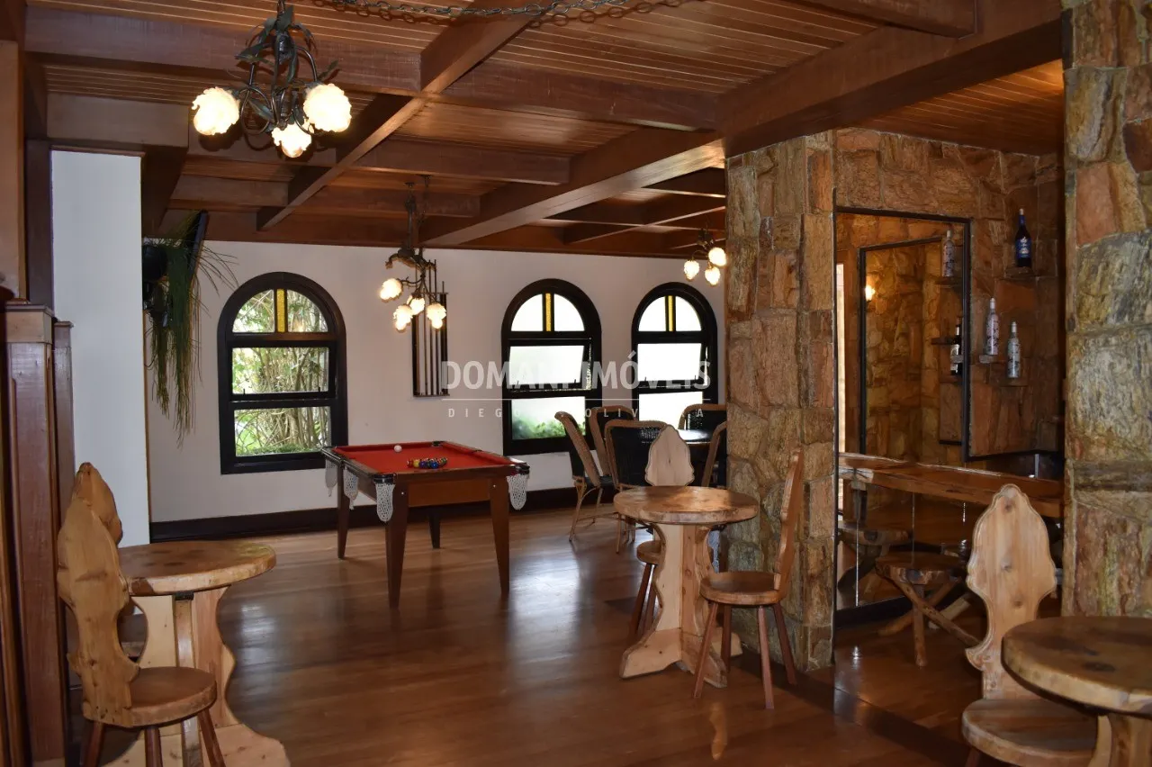 Comercial à venda de 850 m² em Campos do Jordão, SP, Brasil