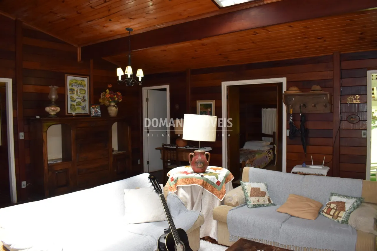 Casa  de 1.420 m² em Campos do Jordão, SP, Brasil