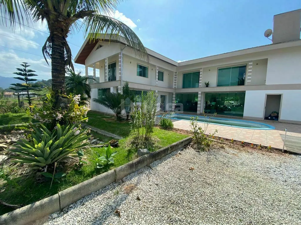 Comercial à venda de 7.000 m² em Guabiruba, SC, Brasil