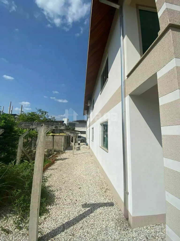 Comercial à venda de 7.000 m² em Guabiruba, SC, Brasil