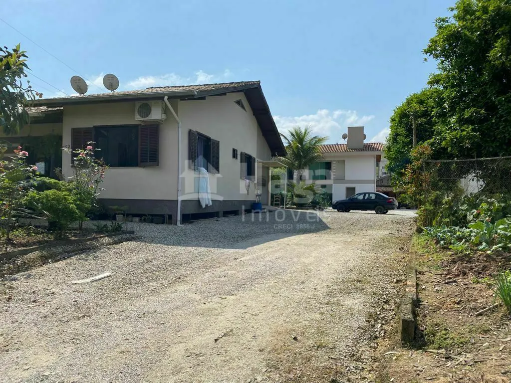 Comercial à venda de 7.000 m² em Guabiruba, SC, Brasil
