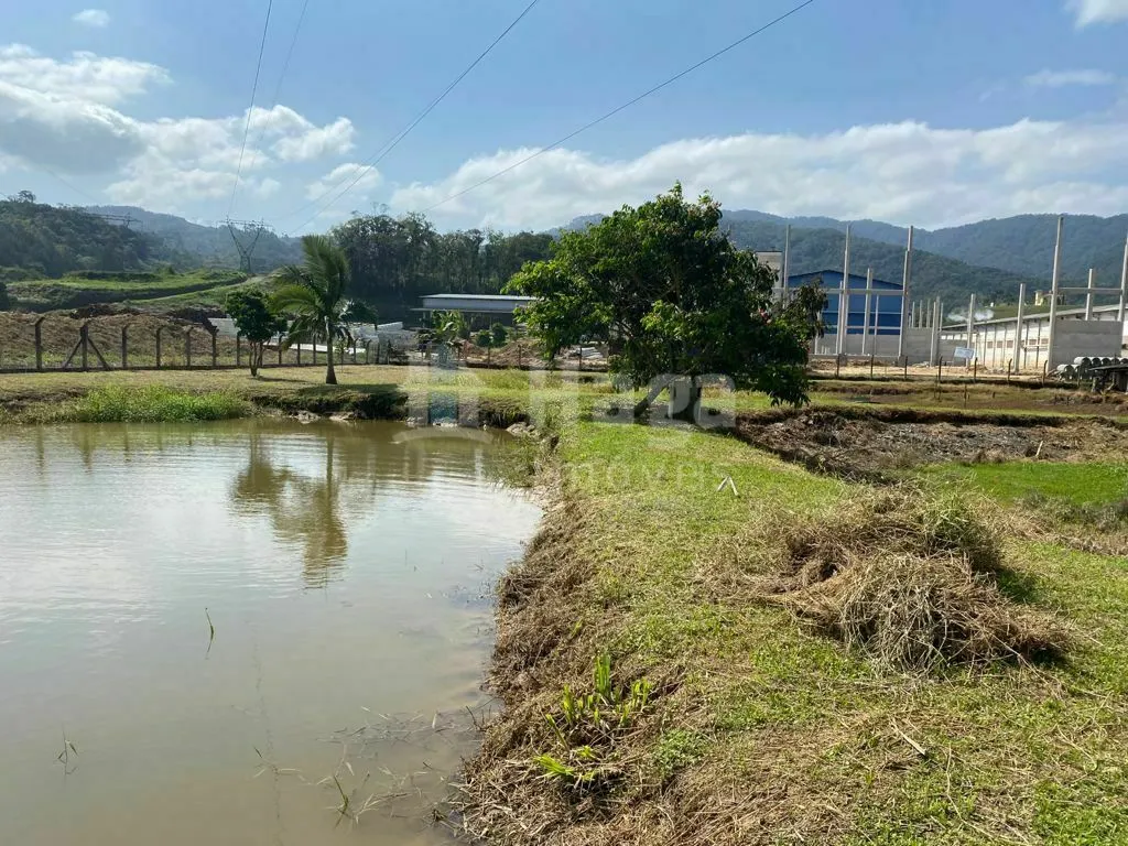 Comercial à venda de 7.000 m² em Guabiruba, SC, Brasil