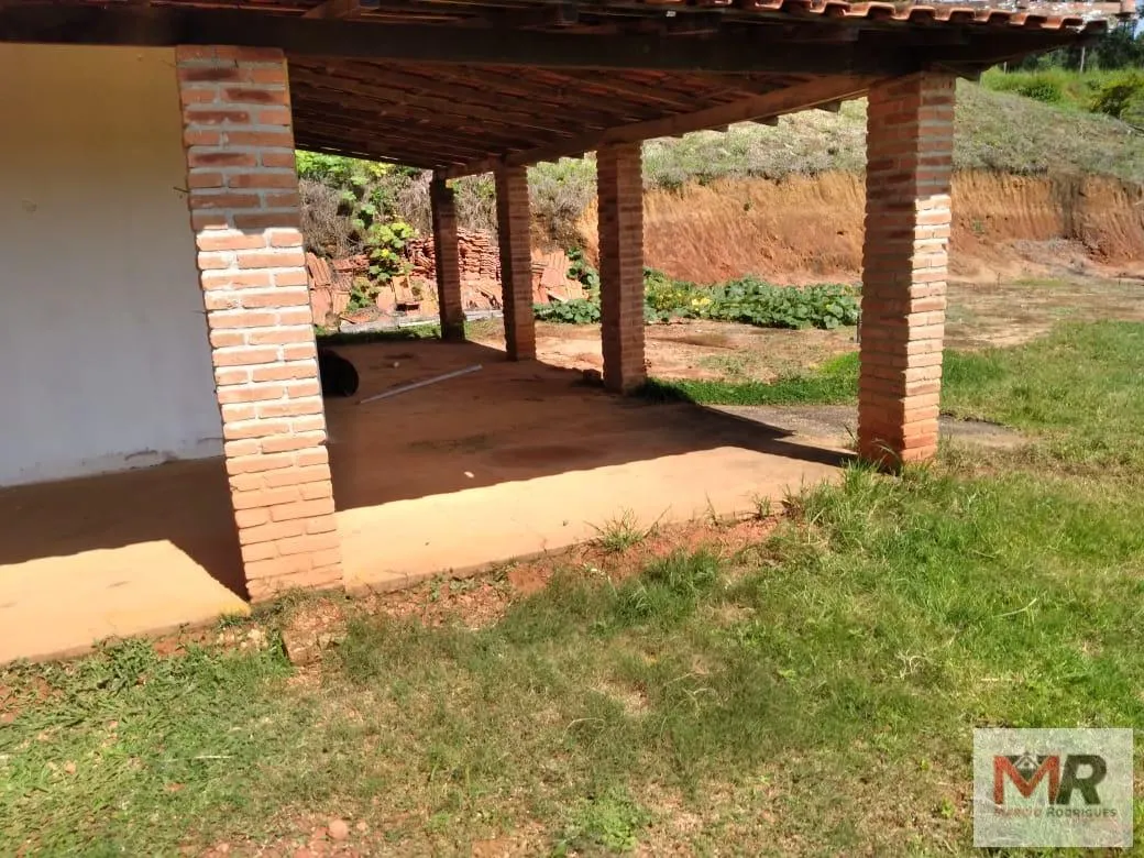 Sítio à venda de 2 ha em Toledo, MG, Brasil