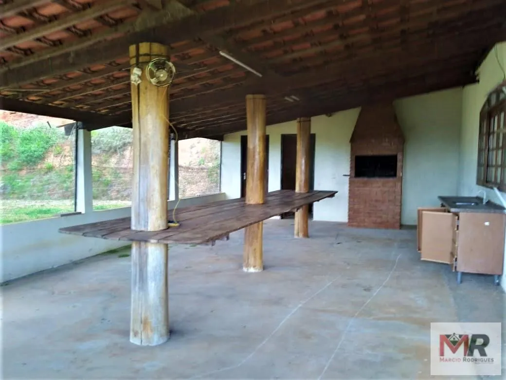 Sítio à venda de 2 ha em Toledo, MG, Brasil