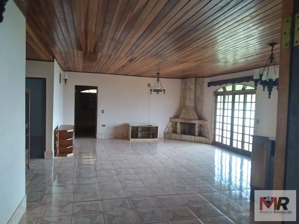 Sítio à venda de 2 ha em Toledo, MG, Brasil