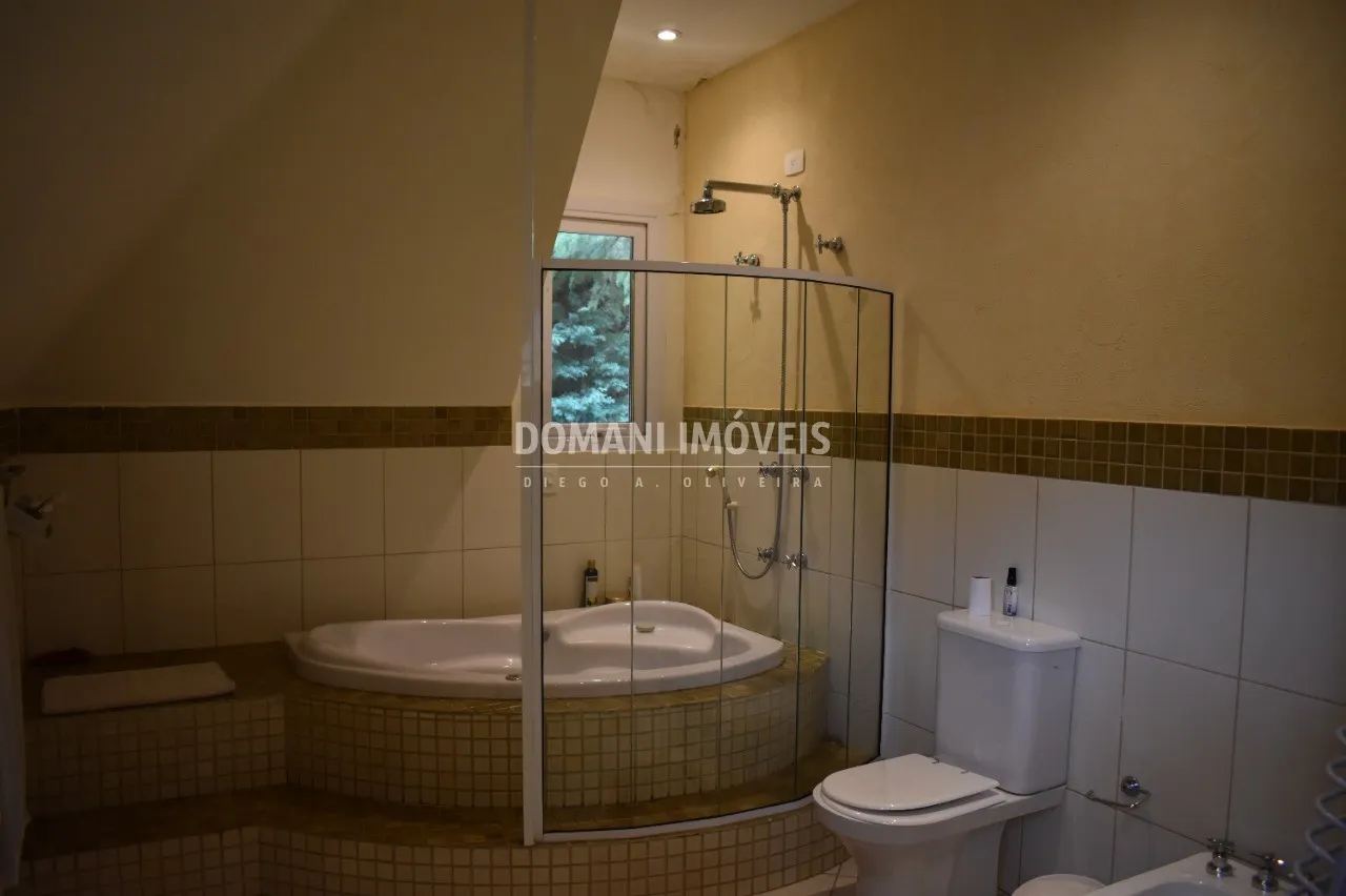 Casa à venda de 1.200 m² em Campos do Jordão, SP, Brasil