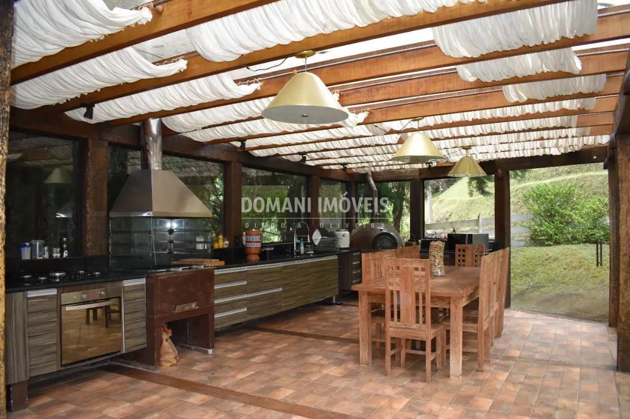 Casa à venda de 1.200 m² em Campos do Jordão, SP, Brasil