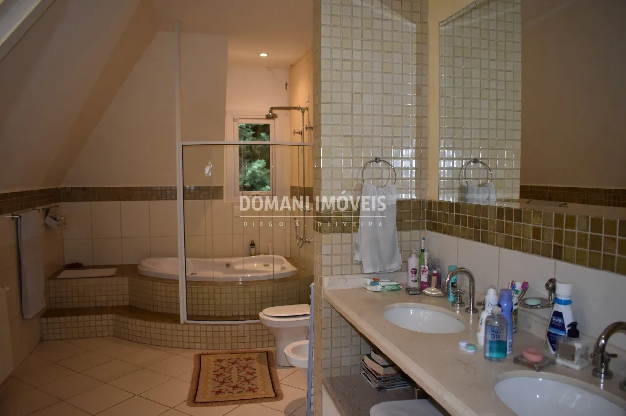 Casa à venda de 1.200 m² em Campos do Jordão, SP, Brasil
