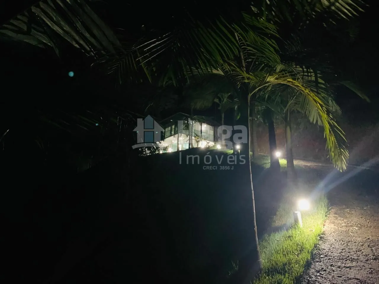 Chácara à venda de 5.980 m² em Camboriú, SC, Brasil
