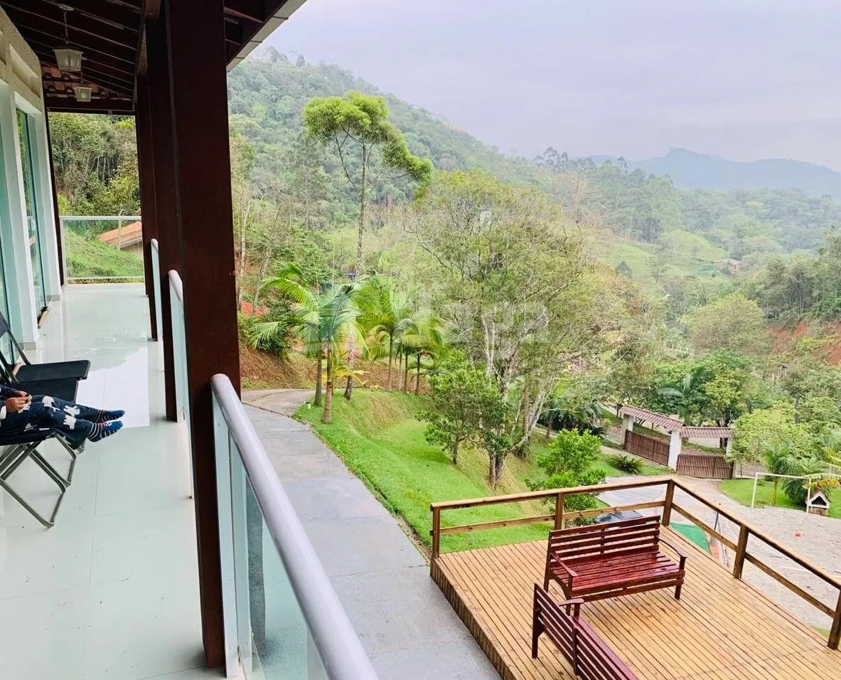 Chácara à venda de 5.980 m² em Camboriú, SC, Brasil