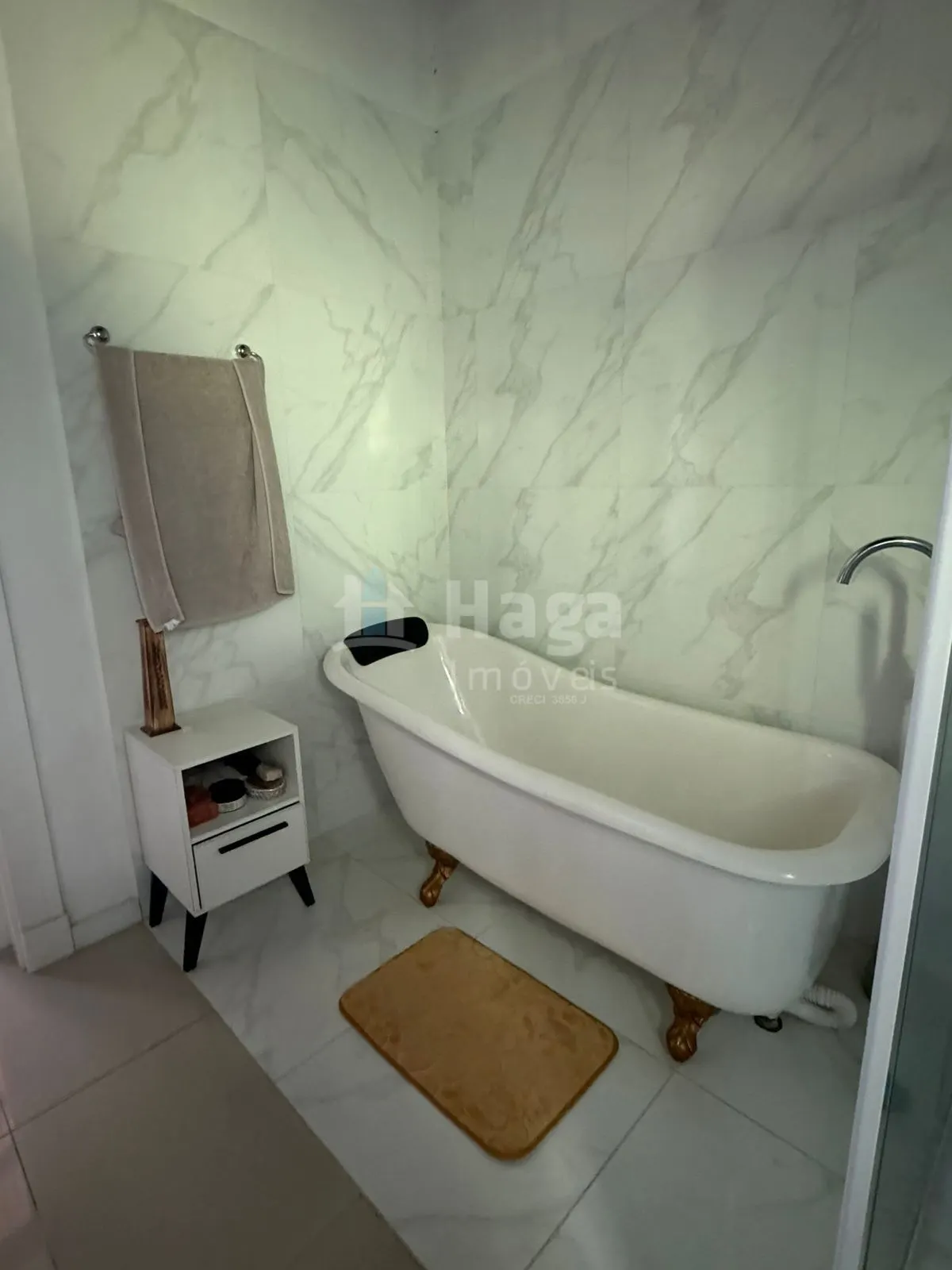 Chácara à venda de 5.980 m² em Camboriú, SC, Brasil