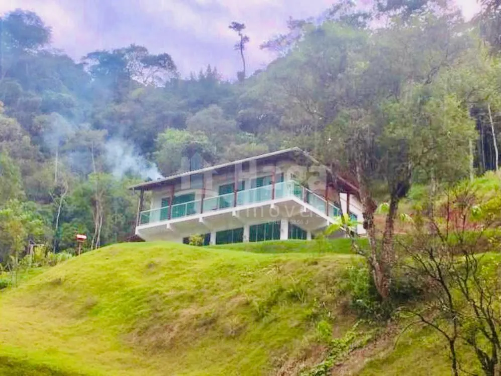 Chácara à venda de 5.980 m² em Camboriú, SC, Brasil
