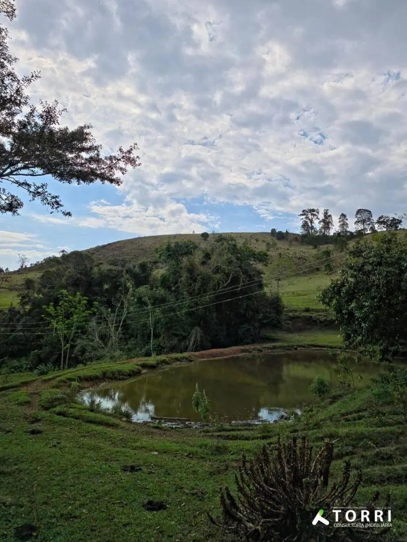 Fazenda à venda de 87 ha em Botucatu, SP, Brasil