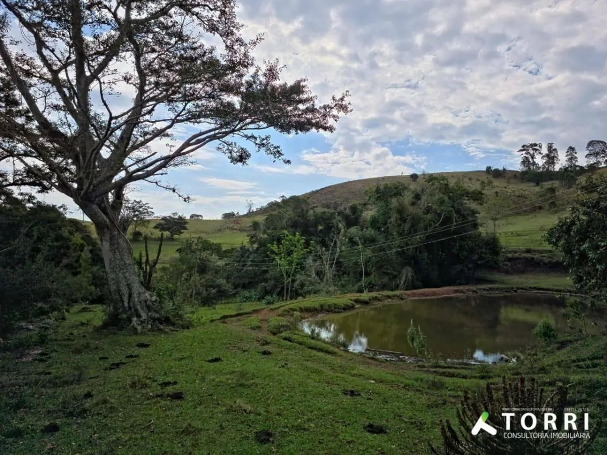 Fazenda à venda de 87 ha em Botucatu, SP, Brasil