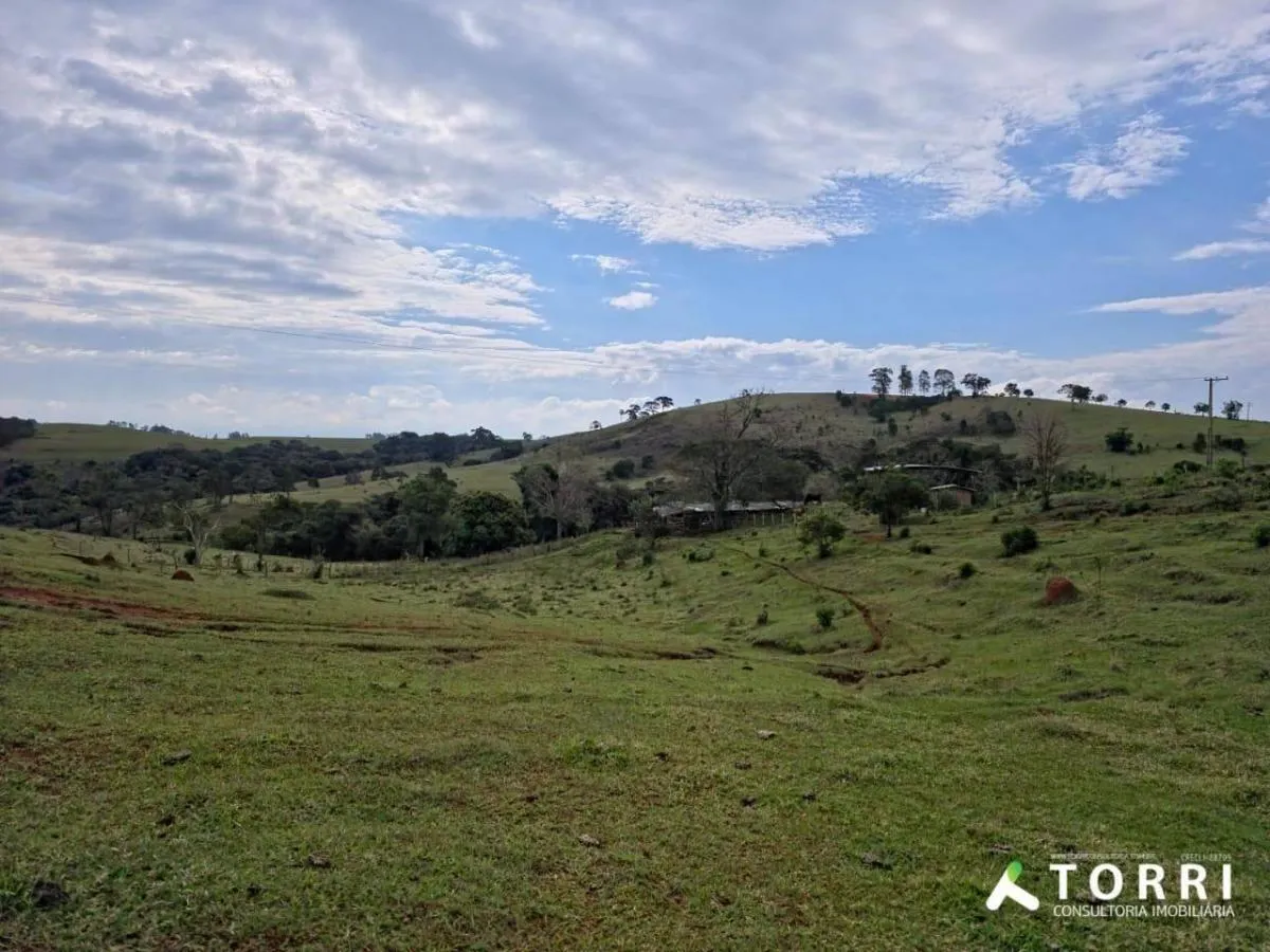 Fazenda à venda de 87 ha em Botucatu, SP, Brasil